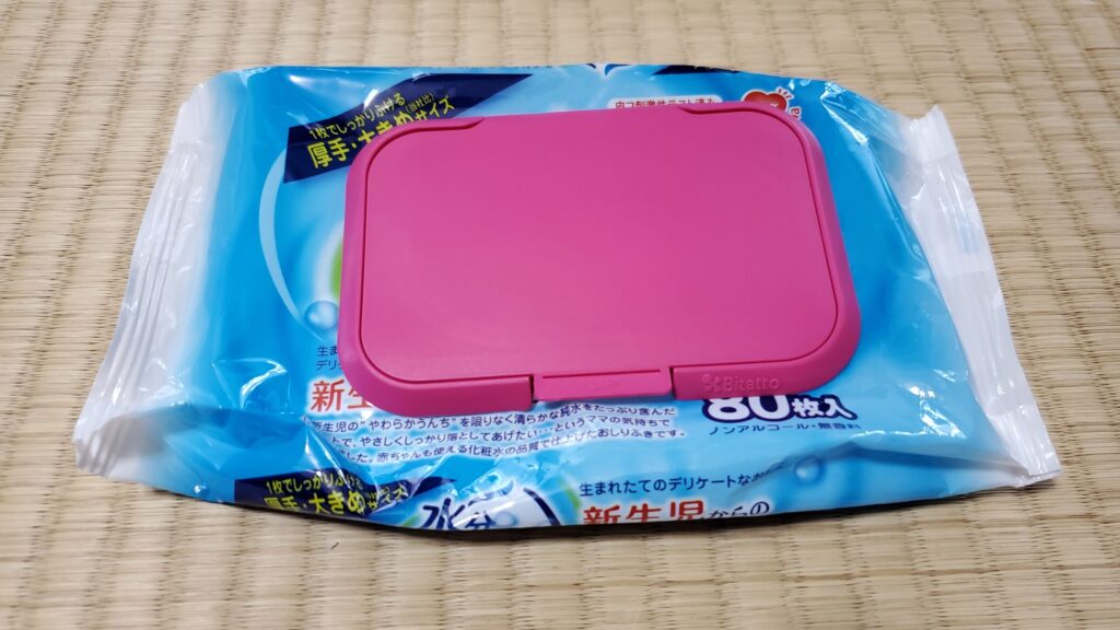 我が家で使っているおしりふきとフタ