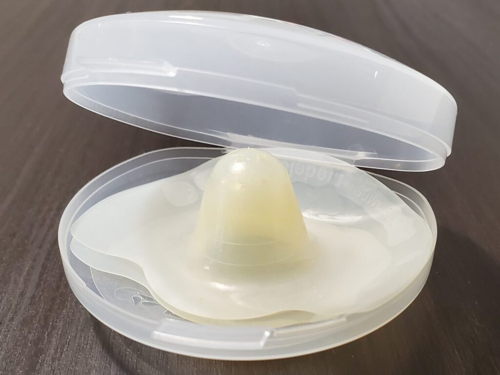 妻が使っているニップルシールド